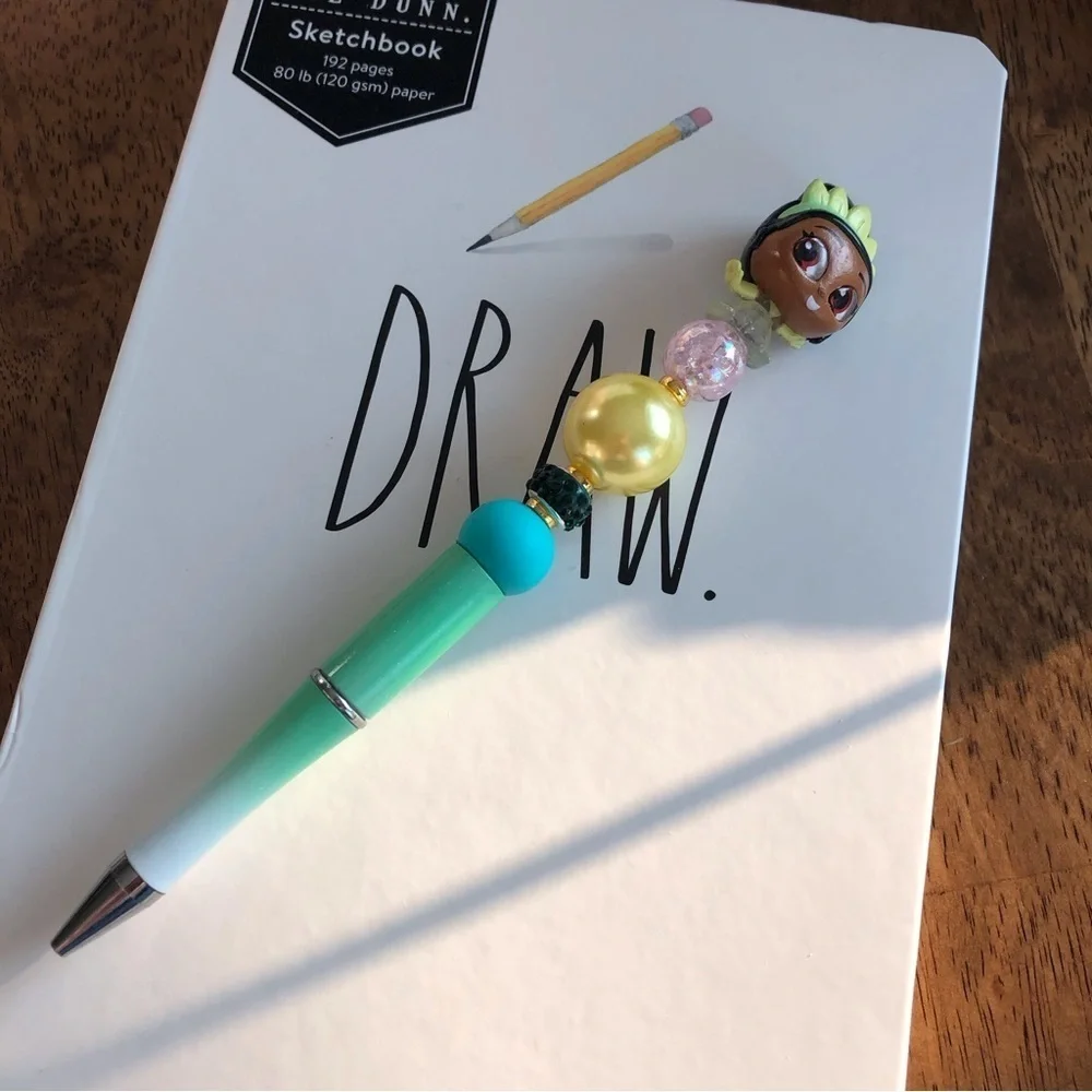 Disney doorables: The Princess and The Frog: Princess Tiana handmade beaded pen